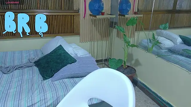 Eli666uwu's Live XXX Chat