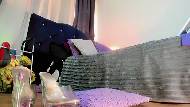lesly_xx Show in webcam