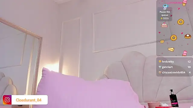Cloedurant live XXX chat