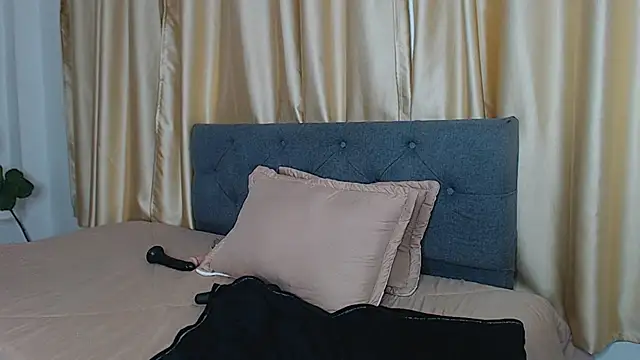 Emma_hassani Adlı Modelin Canlı XXX Sohbeti