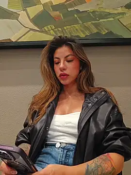 Karen_San_Miguel Show in webcam
