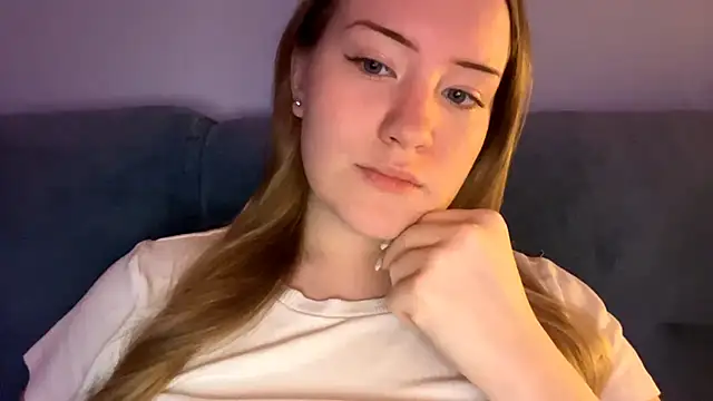 Lisi_Kiss_ Adlı Modelin Canlı XXX Sohbeti