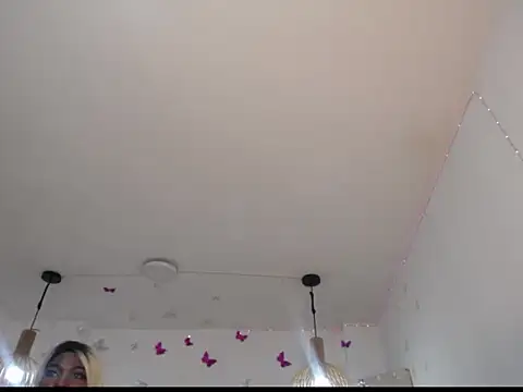 Show de scarletth_13 na webcam
