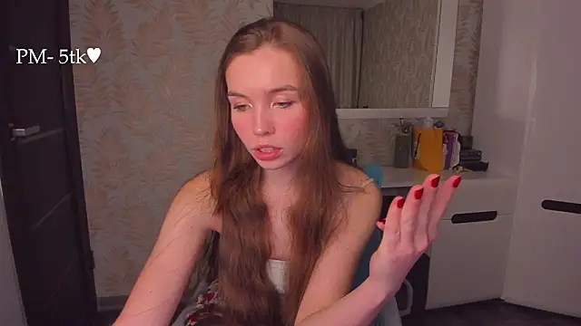 YonaBones Live XXX Chat