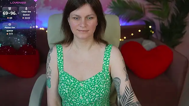 TinaMelt's Live XXX Chat