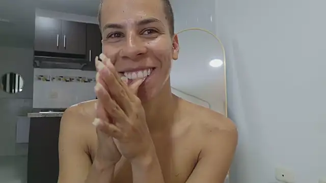 XXX chat uživo modela grey___27