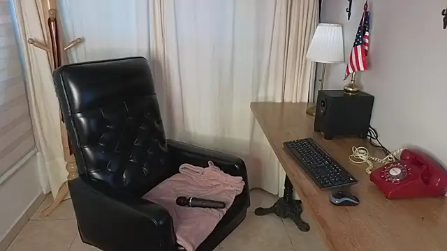 Chat +18 de Pamela_Johnsonn ao vivo