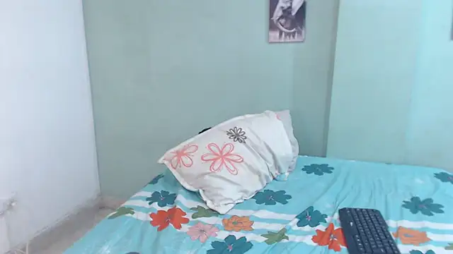 adara_valentina 라이브 XXX 채팅
