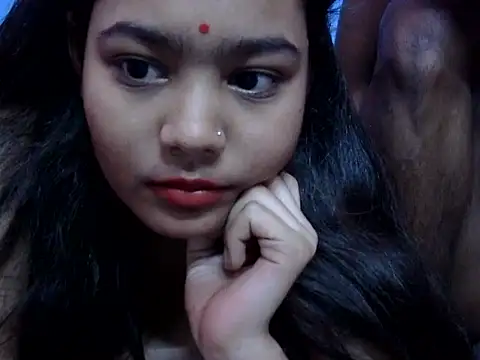 lovely_jullyy 在線直播表演