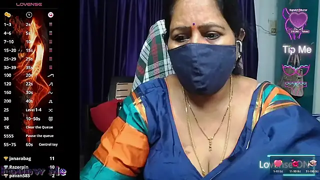 Show de Rani_Darling_99 na webcam
