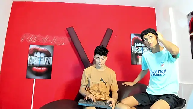 Chat XXX en directo de AVENGER_BOYS2026