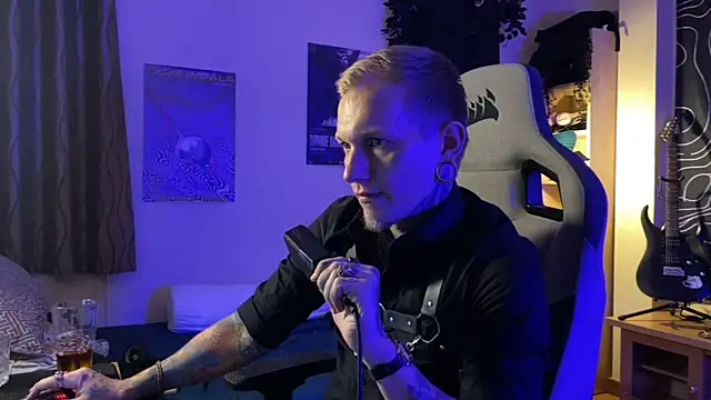 paulvelvet Show in webcam