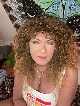 SuzyCatzzn Live XXX chat