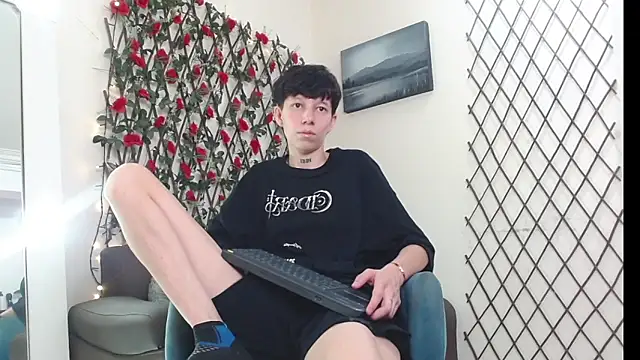 LiamBrown09 live XXX chat
