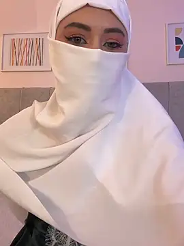 Chatroom XXX en direct de fatiima_