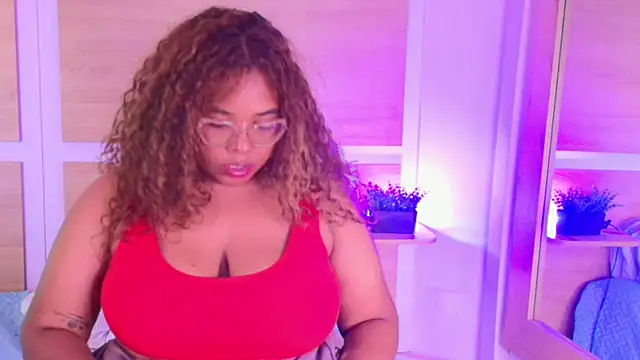 Živý XXX chat Your_big_ebony_goddness