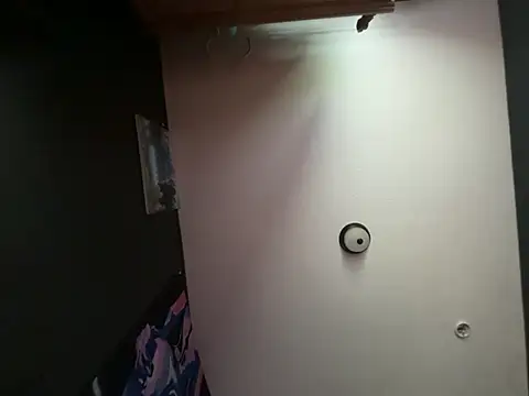 tastemecaroline's Webcam Show