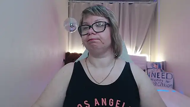 BonnnyBoobsy Webcam-Show