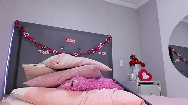 emma_lye Adlı Modelin Canlı XXX Sohbeti