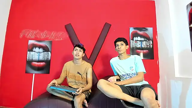 Show modela AVENGER_BOYS2026 na web-kameri