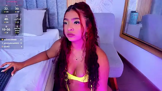 Chat +18 de SofiiCruz ao vivo