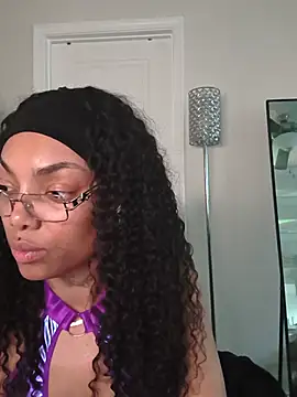 butterflybootyy Adlı Modelin Canlı XXX Sohbeti