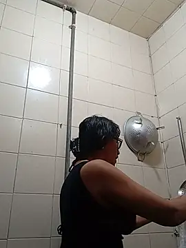 Chat +18 de kelly_squirting ao vivo
