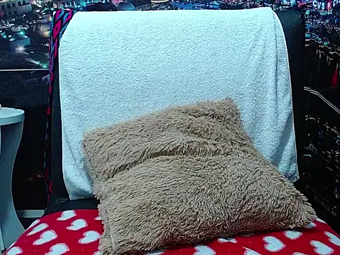 Chat +18 de tila_nastyy ao vivo