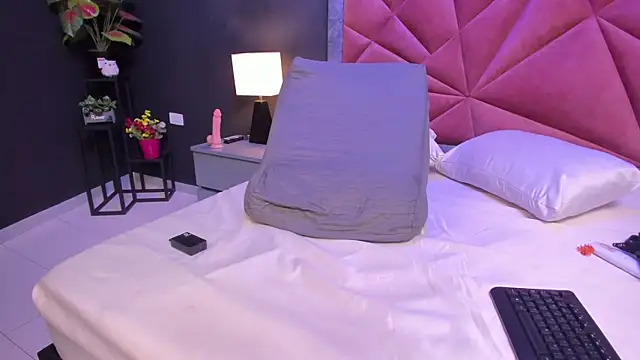 mia_milff Live XXX-Chat