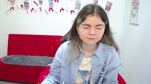 Živý XXX chat TinaRedly