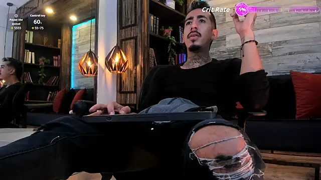 XXX chat uživo modela Donovan_Desmond