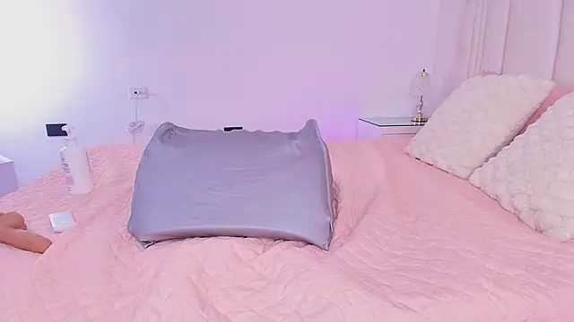 alanarose18's Live XXX Chat