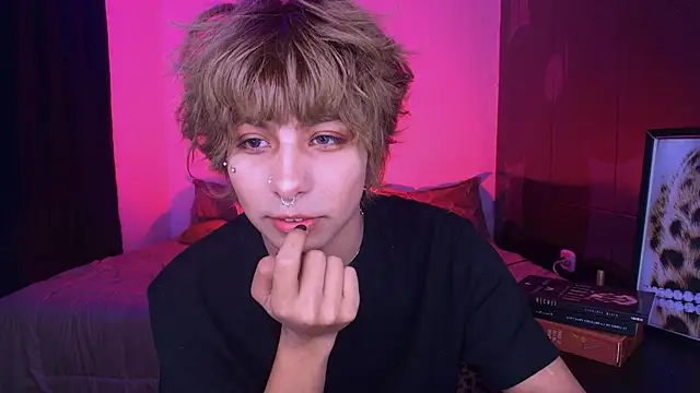 Aronn_44 Chat XXX in diretta