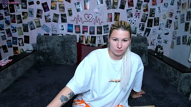 x_Ulya1cutex Chat XXX in diretta