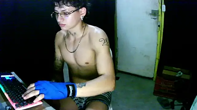 Ebebyjuan Chat XXX in diretta