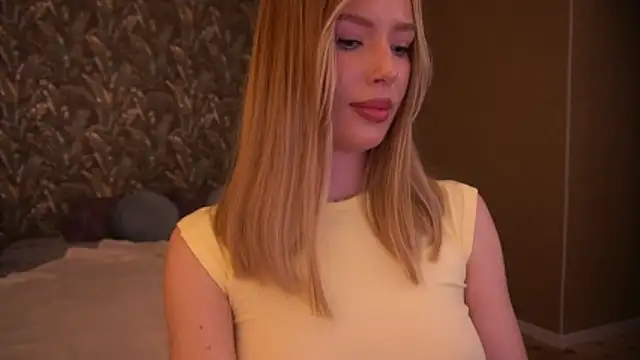 MollyyMayy webcam show