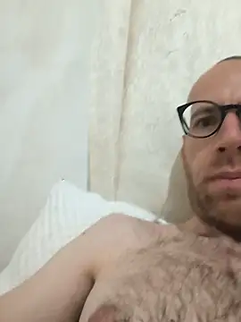 Loverboyxox77 webcam show