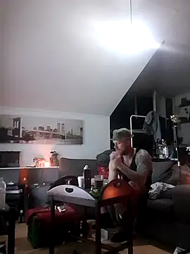 eltoulou Show in webcam