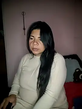 Chat XXX ao vivo de kinky_momm