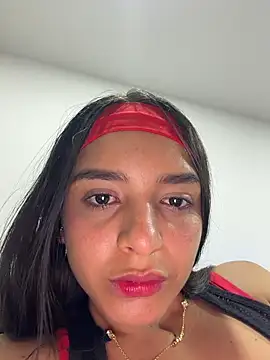 violeta365 Adlı Modelin Canlı XXX Sohbeti