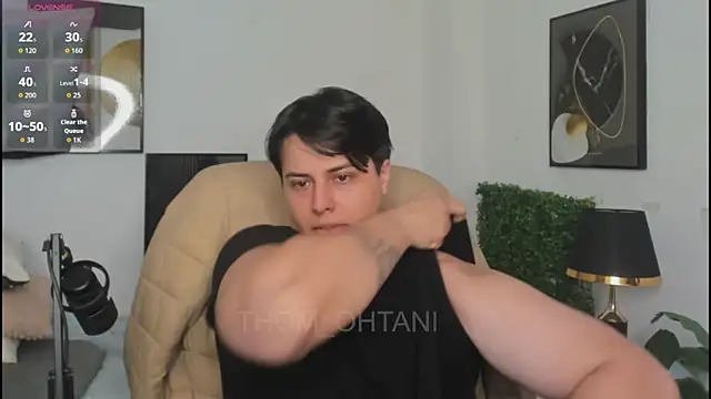 Thom_Ohtani Adlı Modelin Canlı XXX Sohbeti