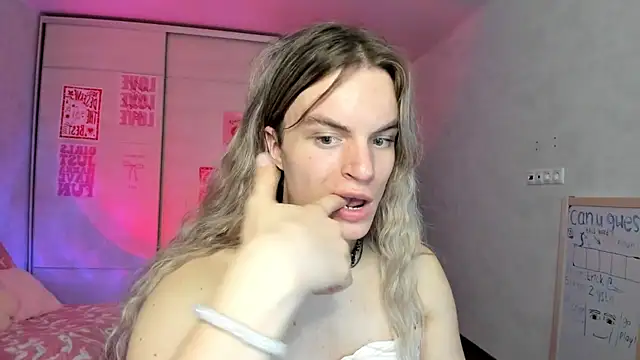 milliKira006's Webcam Show
