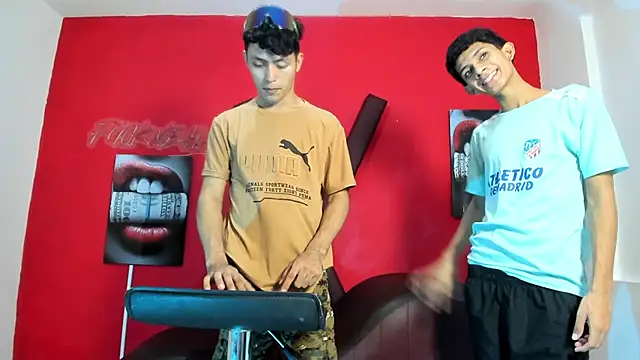 AVENGER_BOYS2026 Adlı Modelin Canlı XXX Sohbeti