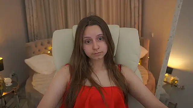 Онлайн чат XXX TinyNatalie