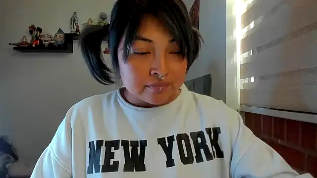 Shaddycute_のライブXXXチャット