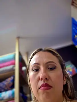 VIOLETA-25_ Adlı Modelin Web Kamerası Şovu