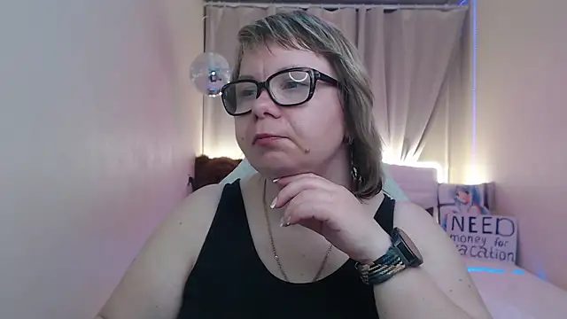 Chat XXX en directo de BonnnyBoobsy