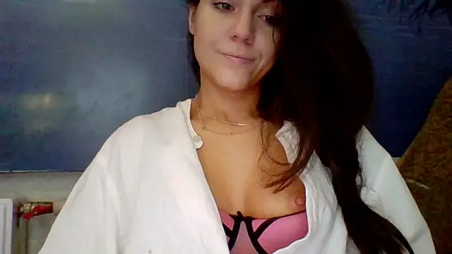 Chat +18 de AliceTailor ao vivo