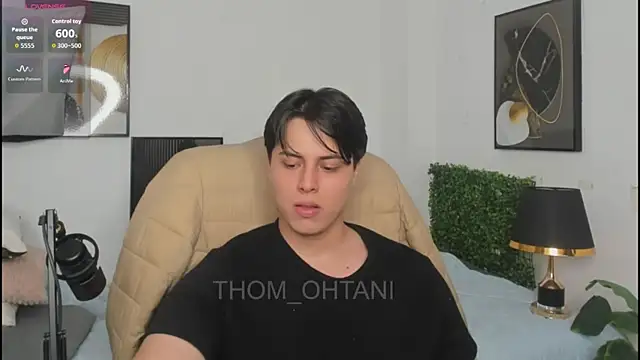 Thom_Ohtani: вебкам-шоу