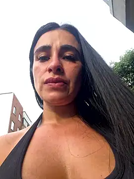 RoseOnYou's Webcam Show